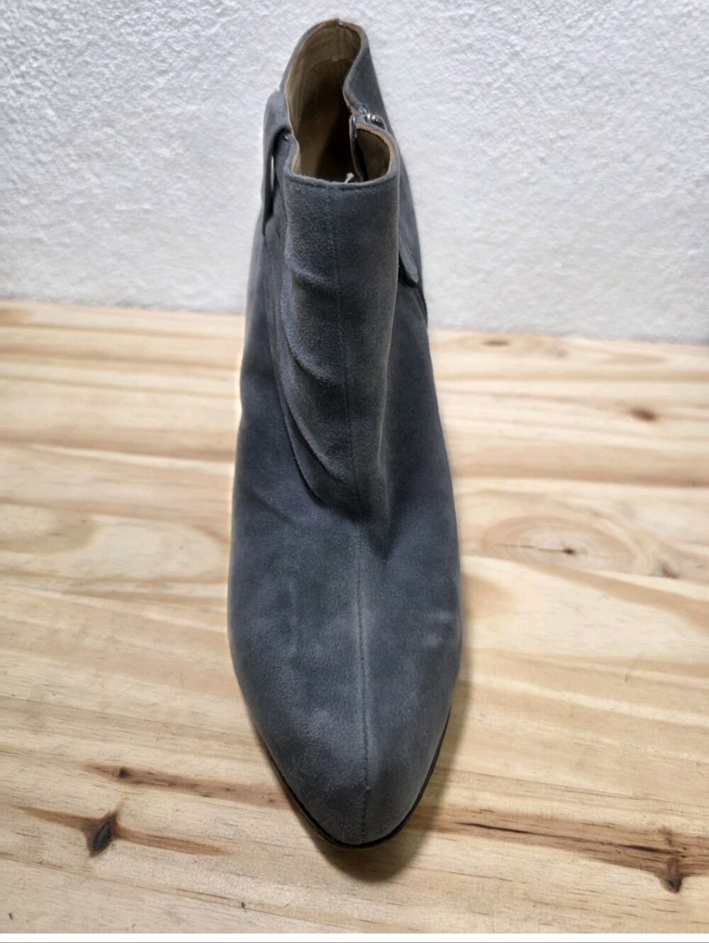 Valentino Garavani Gray Suede Bow Booties Size 8.5 - Picture 6 of 16